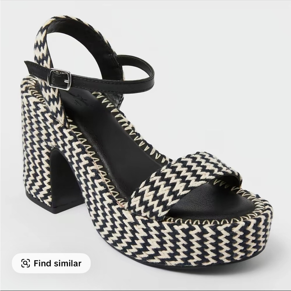 Universal thread Madeline platform sandal black and cream woven memory foam 9.5
